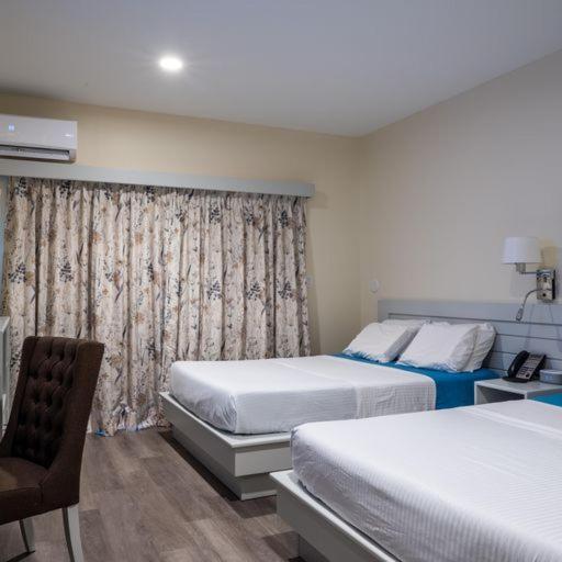 Leelas Villa Inn Flesherton Esterno foto